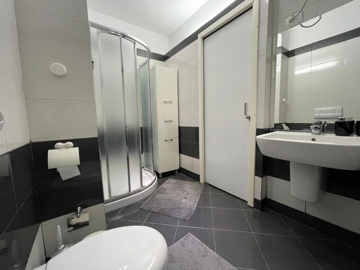 Tirana New Bazaar-Apartment 2 Экстерьер фото